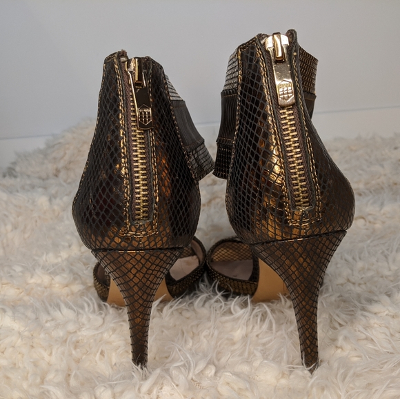 Vince Camuto Bronze Heels - Picture 2 of 6
